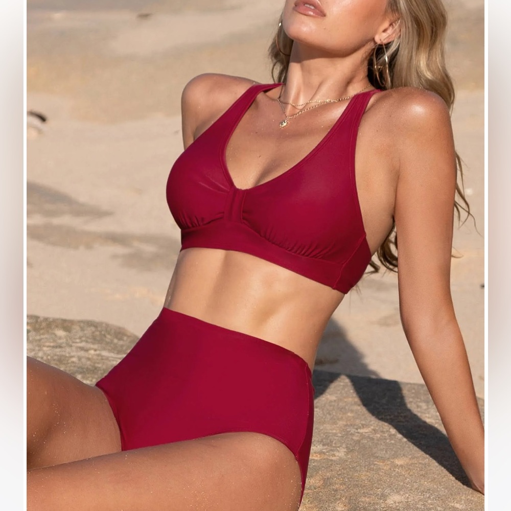 Cupshe. NWT Super Bloom Crossback Bikini Top and High Waist Bottom. XL Red